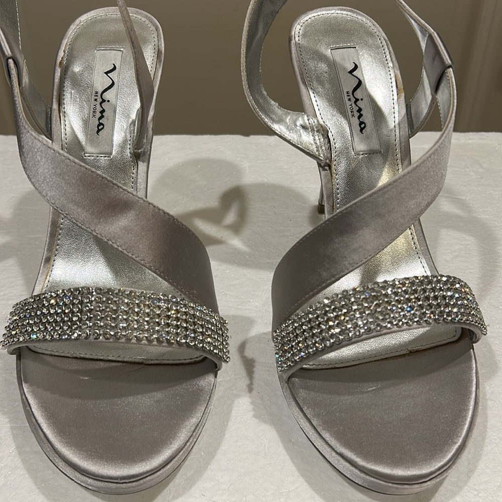 Nina Rhinestone Strappy Heels Pumps open top slingback size 8.5 grey silver - Picture 8 of 15